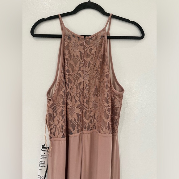 Morgan and co. Dress in beige size 20W. - Picture 5 of 6